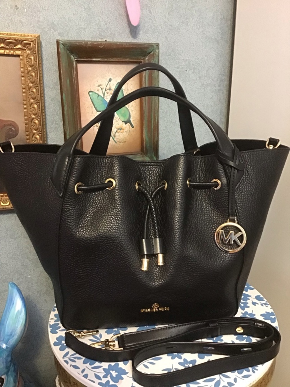 Michael kors large black leather phoebe drawstring bucket bag